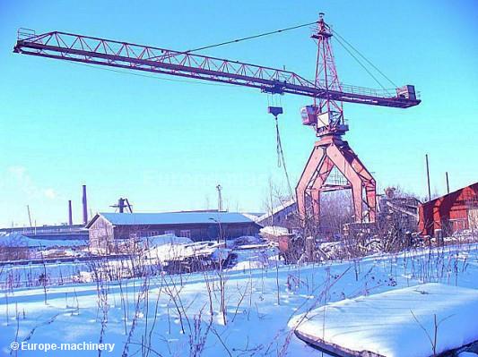 Grue à tour